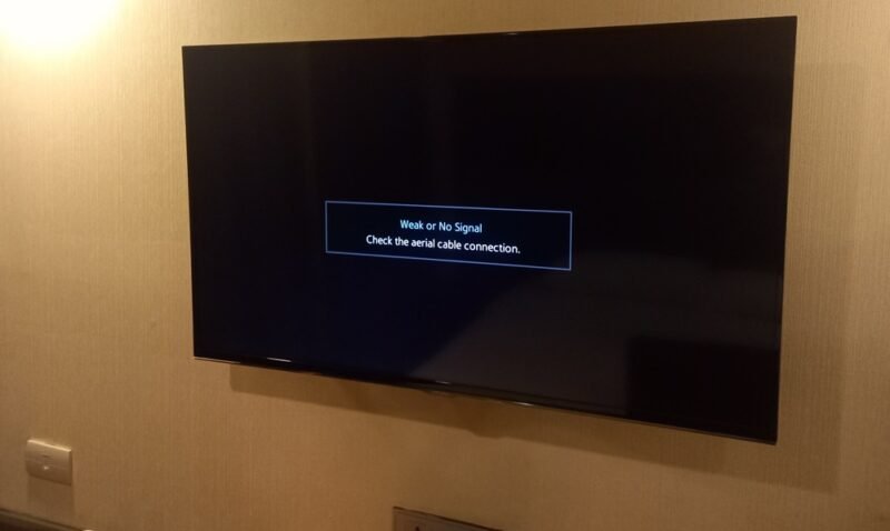 The No Signal status being displayed after turning on a TV.